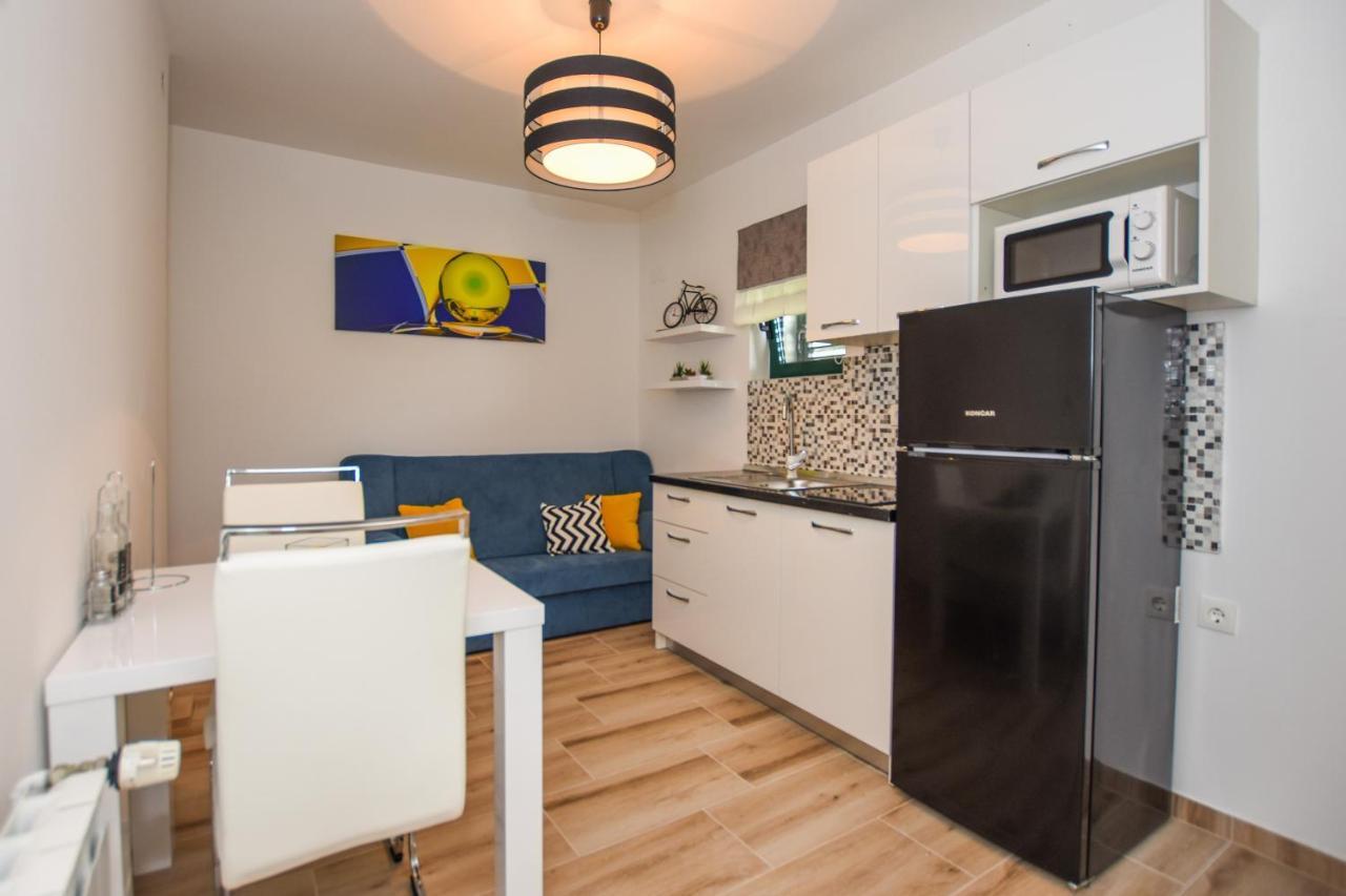 Apartmani Plazibat Mandre Exterior photo