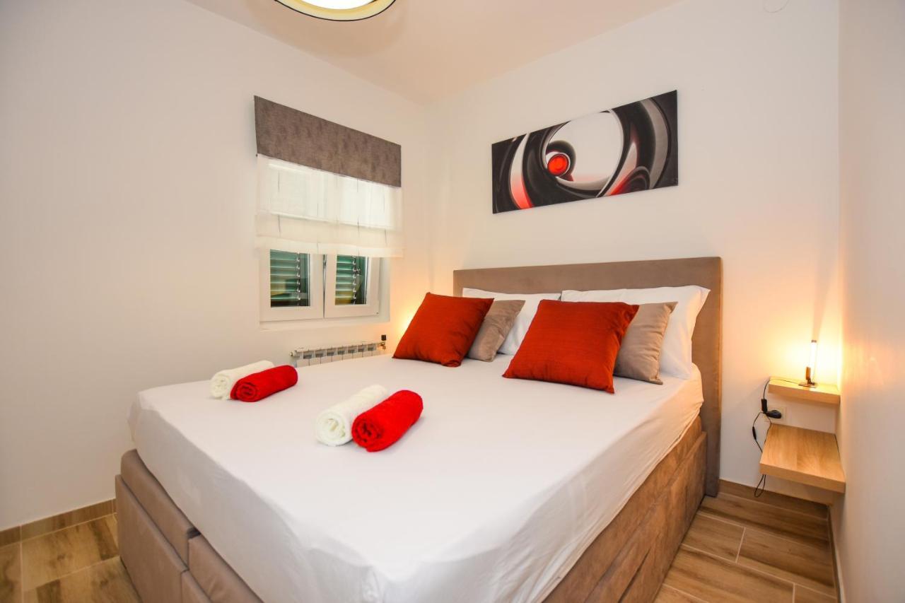 Apartmani Plazibat Mandre Exterior photo
